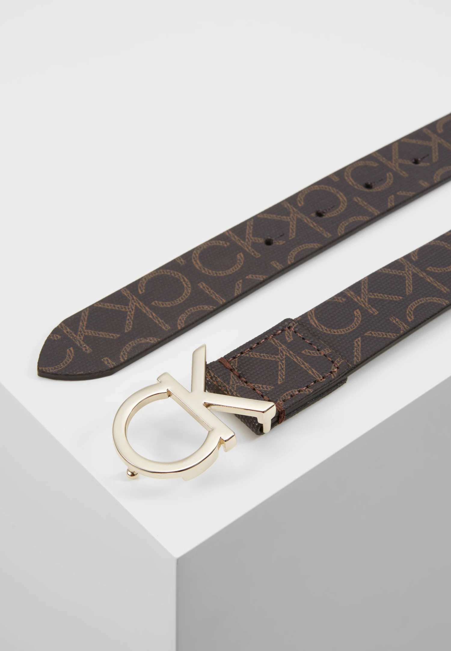 Calvin Klein Mono Belt - Cinturón - Brown 5 Calvin Klein Mono Belt - Cinturón - Brown - Imagen 3