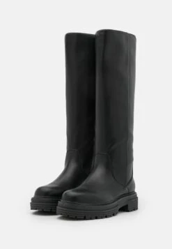 Bullboxer Botas Con Plataforma - Black -Tienda De Moda Femenina 72f85347f6804c36a88f9bea517d6091