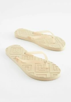 Next Monogram Detailing Standard - Sandalias De Dedo - Sand Natural -Tienda De Moda Femenina 7b5d4bc318a449e8914f1119c9bfda81