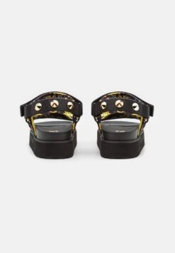 Sandalias Con Plataforma - Black/Gold -Tienda De Moda Femenina 7cad59ac0c3e419aae4941e89ccfcdef