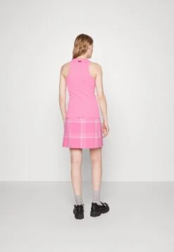 Hugo Classic Tank - Top - Bright Pink 9 Hugo Classic Tank - Top - Bright Pink -Tienda De Moda Femenina 7db841f8d1ee48eba9a569a037fcc9fe