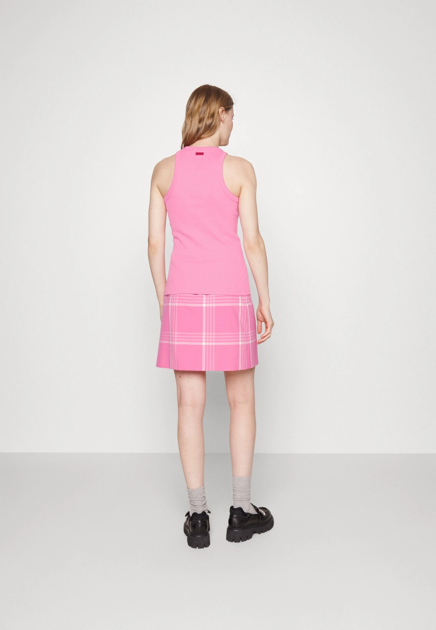 Hugo Classic Tank - Top - Bright Pink 5 Hugo Classic Tank - Top - Bright Pink - Imagen 3