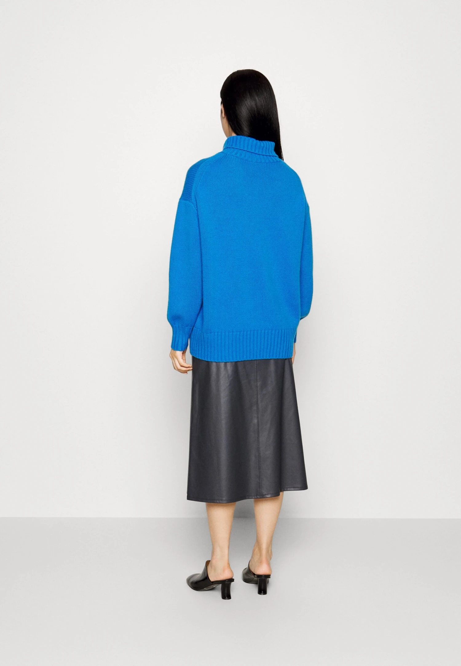 Max Mara Leisure Renata - Falda Acampanada - Grigio Medio 5 Max Mara Leisure Renata - Falda Acampanada - Grigio Medio - Imagen 3