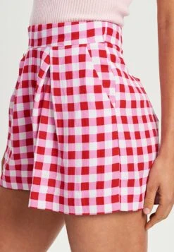 Carmen - Shorts - Pink And Red Gingham -Tienda De Moda Femenina 80e64ee4ad80449da0bbddb30a500d03