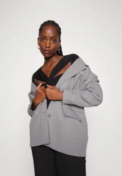 Nmmilla - Blazer - Titanium -Tienda De Moda Femenina 8309d17c367f4d1a8d14c2b5a80d2181