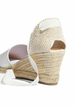 Paloma- Zapatos De Salón Con Cordones - WhiteCalf 10 Paloma- Zapatos De Salón Con Cordones - WhiteCalf -Tienda De Moda Femenina 8369cc83e8af4859ad98fe899b9e52bf