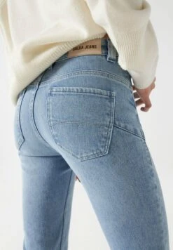 Faith Push In Cropped- Vaqueros Slim Fit - Blue -Tienda De Moda Femenina 850ac613df6c423082ab4549c34de939