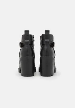 Botines De Tacón - Black 11 Botines De Tacón - Black -Tienda De Moda Femenina 8570581ca452475ca7e9b55872db68e0