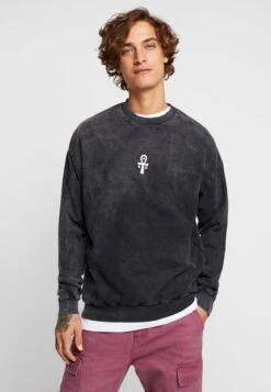 Kaotiko Unisex - Sudadera - Black 10 Kaotiko Unisex - Sudadera - Black -Tienda De Moda Femenina 8594d20607e349ce8210dd1f5d3ac421