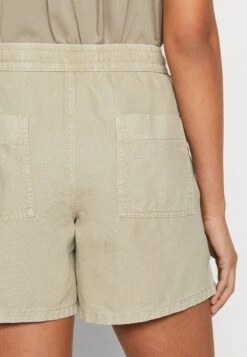 ESPRIT Shorts - Dusty Green -Tienda De Moda Femenina 87531f0075da42ad9668130eeefa0845