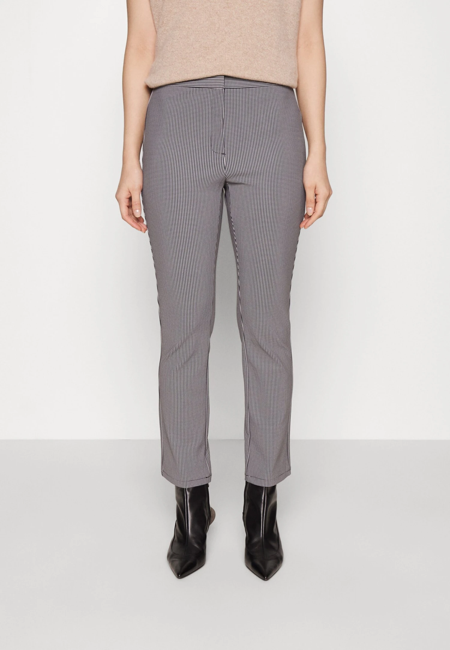 THEORY Slim Kick - Pantalones - Black 3 THEORY Slim Kick - Pantalones - Black