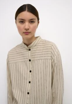 Bejanln - Camisa - Egret -Tienda De Moda Femenina 8841653b040d4258b323f6a1667d71f1