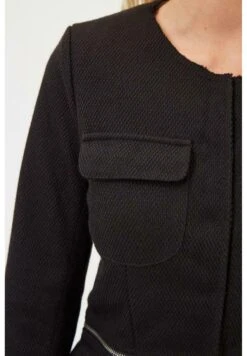 Chaqueta Fina - Black -Tienda De Moda Femenina 8cd4413963ba4b51adfe83020c52a12a