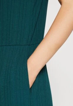 Monki Mono - Green 13 Monki Mono - Green -Tienda De Moda Femenina 8e69865ef94149888525e4ca8001f432