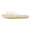 Next Monogram Detailing Standard - Sandalias De Dedo - Sand Natural 2 Next Monogram Detailing Standard - Sandalias De Dedo - Sand Natural -Tienda De Moda Femenina 8ff5f1801c3742baa0c1dea7941347db
