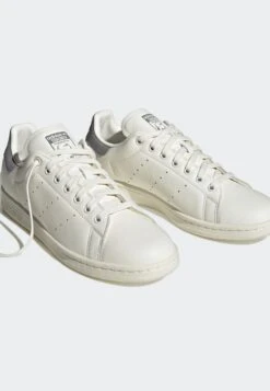 Adidas Originals Stan Smith Unisex - Zapatillas - Core White Off White Pantone 15 Adidas Originals Stan Smith Unisex - Zapatillas - Core White Off White Pantone -Tienda De Moda Femenina 900ab36953f74b2bb0665731130bc3f1