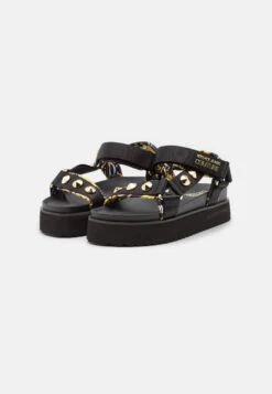 Sandalias Con Plataforma - Black/Gold -Tienda De Moda Femenina 90d843d7841a41ca9c736b34a1969d86