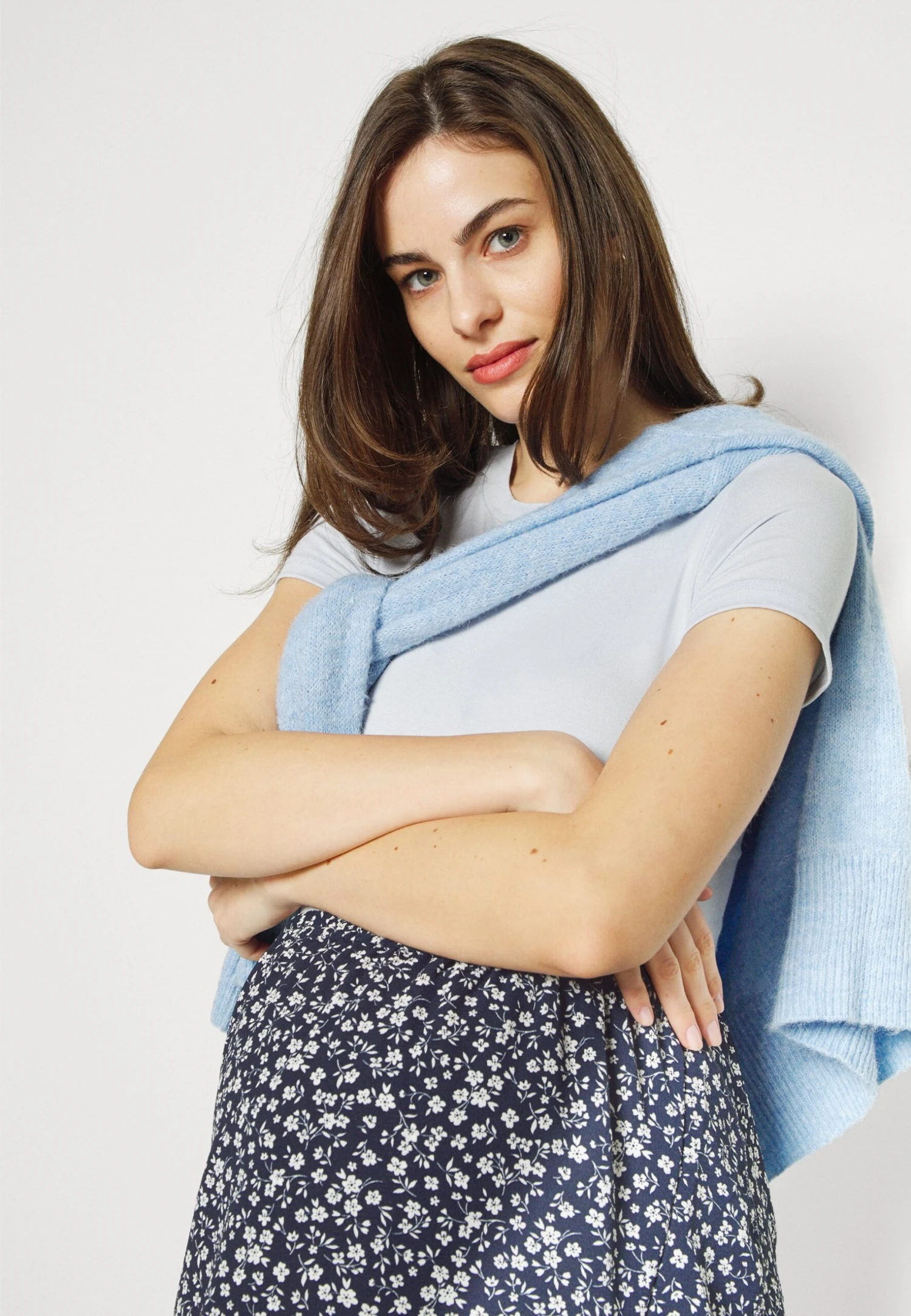 ONLY MATERNITY Olmcarly Flounce Long Skirt - Falda Larga - Night Sky/Cloud Dancer 6 ONLY MATERNITY Olmcarly Flounce Long Skirt - Falda Larga - Night Sky/Cloud Dancer - Imagen 4