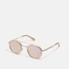 Chiara Ferragni Gafas De Sol - Peach -Tienda De Moda Femenina 96b2400191894846ae1f4c5efbcd17d4