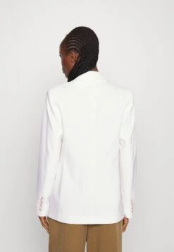 Selected Femme Slfeliana - Blazer - Snow White 11 Selected Femme Slfeliana - Blazer - Snow White -Tienda De Moda Femenina 97b037dbfc6c4a29a310e58e5c7557bd