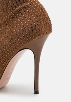 Exclusive Logan Bootie - Botas - Rum/Tonal 15 Exclusive Logan Bootie - Botas - Rum/Tonal -Tienda De Moda Femenina 98280e17dae94cf6a2f6826b7e2f76f2