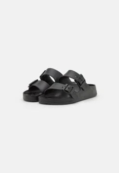 Bullboxer Chanclas De Baño - Schwarz 10 Bullboxer Chanclas De Baño - Schwarz -Tienda De Moda Femenina 9d77be0febd84a45bc70a1cc97a5d12f