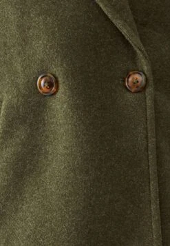 Calli Ashleigh- Abrigo Corto - Khaki 13 Calli Ashleigh- Abrigo Corto - Khaki -Tienda De Moda Femenina a75378de489342edbed9abae5c6d75f7