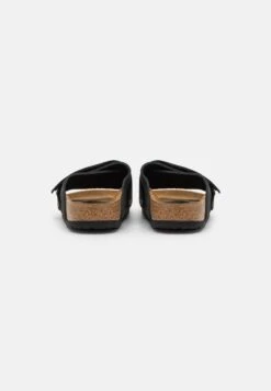 Birkenstock Kyoto Vl Soft Suede & Nubuck Narrow - Pantuflas - Black -Tienda De Moda Femenina b2950df4603e478b8ad54f503cbdd0a7