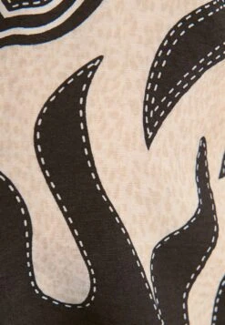 Artwork Singlet - Top - Black 13 Artwork Singlet - Top - Black -Tienda De Moda Femenina b57803fd297d4ff9acc9e4ef4dd048f8