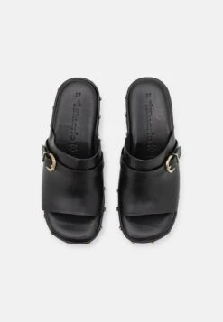 Tamaris Zuecos - Black 13 Tamaris Zuecos - Black -Tienda De Moda Femenina b6a20f03c83d477498a25c97d8a06de2