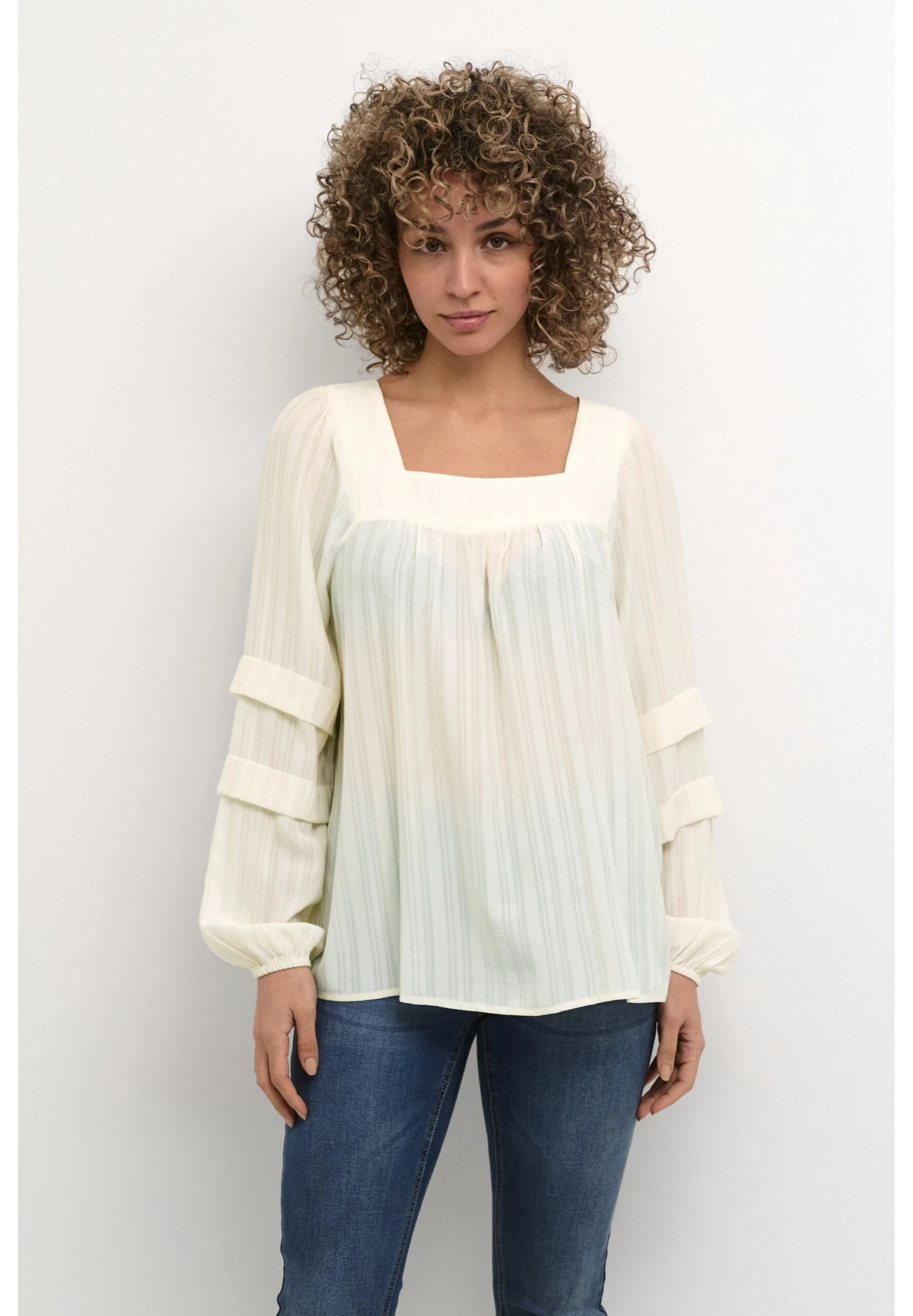 Cream Cramanda- Blusa - Eggnog 3 Cream Cramanda- Blusa - Eggnog
