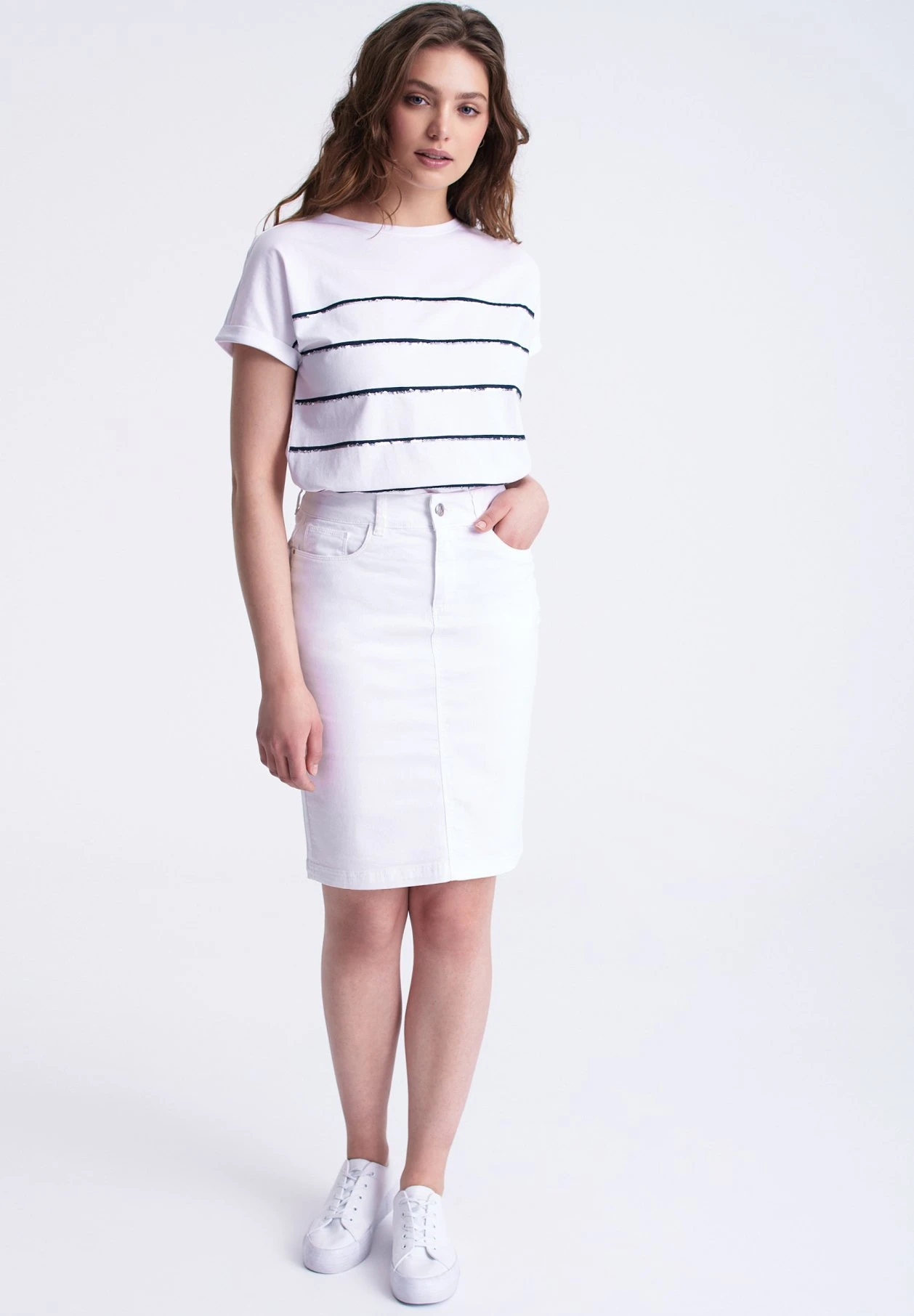 Falda De Tubo - White Denim 4 Falda De Tubo - White Denim - Imagen 2