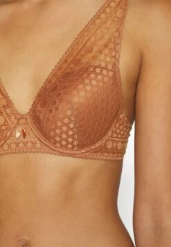 ESPRIT Modern Classic Padded High Apex - Sujetador Con Aros - Cinnemon -Tienda De Moda Femenina c46e22b61259483cbdadbe5d4c15d847