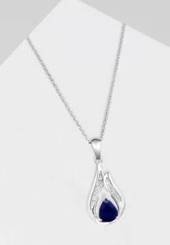 Pendant 9K White Gold Diamond 0,02Ct/5 + S1,02Ct/1 - Collar - Blue 7 Pendant 9K White Gold Diamond 0,02Ct/5 + S1,02Ct/1 - Collar - Blue -Tienda De Moda Femenina c60490e2dd0a4b958394e6bb3d433743