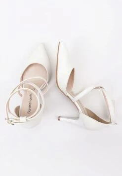 Pannas - Zapatos Altos - Beige -Tienda De Moda Femenina c6481707666d49c4a9365a847b4d2c6c