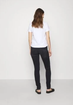 Calvin Klein Jeans Mid Rise Skinny - Vaqueros Pitillo - Washed Black 10 Calvin Klein Jeans Mid Rise Skinny - Vaqueros Pitillo - Washed Black -Tienda De Moda Femenina ca9c943f99c44c38a4560ac1b932a2f3