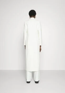 IVY OAK Jill Ann - Abrigo Clásico - Pearl -Tienda De Moda Femenina d05c37a1e681478fa831c1d9d6eea55f