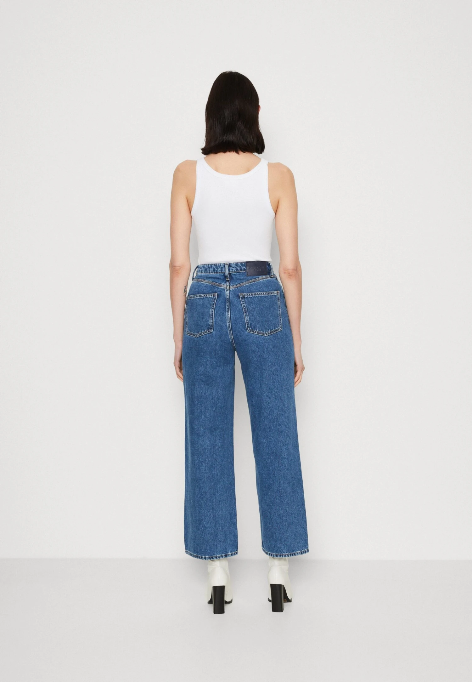 Marc O'Polo DENIM Trousers Super High Waist Loose Leg Extended Full Lengt - Vaqueros Boyfriend - Multi/Vintage Dark Blue 5 Marc O'Polo DENIM Trousers Super High Waist Loose Leg Extended Full Lengt - Vaqueros Boyfriend - Multi/Vintage Dark Blue - Imagen 3