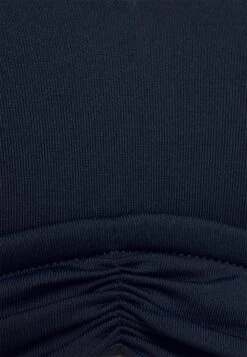 Seafolly Collective V Neck Tank - Top De Bikini - True Navy 7 Seafolly Collective V Neck Tank - Top De Bikini - True Navy -Tienda De Moda Femenina d1dbe1d3dd7a441caaa2dc682a67c616