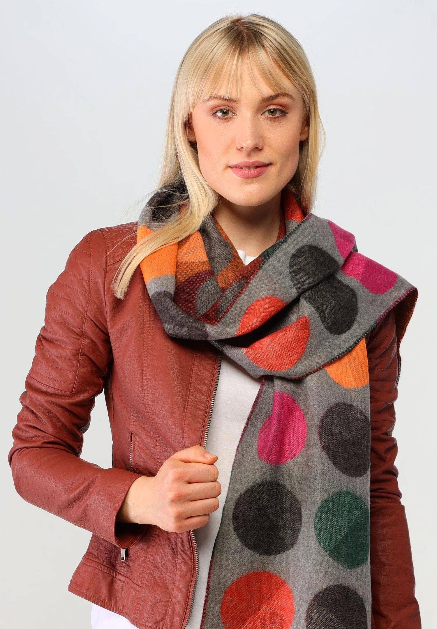 FRAAS Xxl Dot Cashmink - Made In Germany - Bufanda - Light Grey 4 FRAAS Xxl Dot Cashmink - Made In Germany - Bufanda - Light Grey - Imagen 2