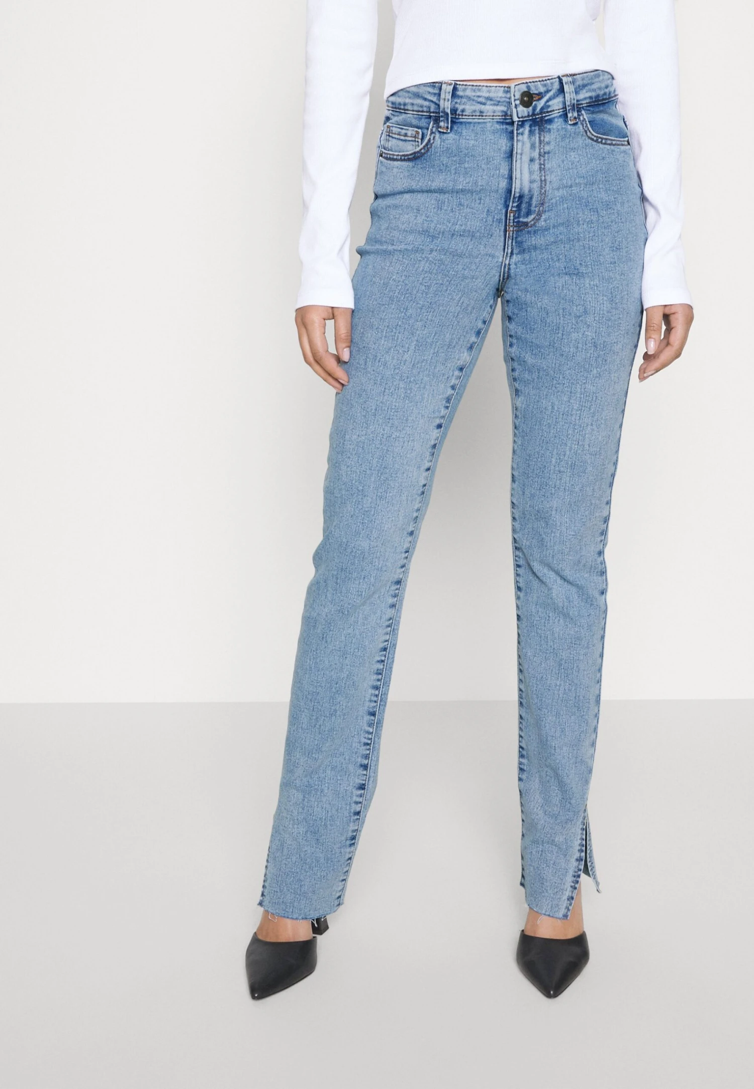 Pieces Petite Pcpeggy Slit - Vaqueros Pitillo - Light Blue Denim 3 Pieces Petite Pcpeggy Slit - Vaqueros Pitillo - Light Blue Denim
