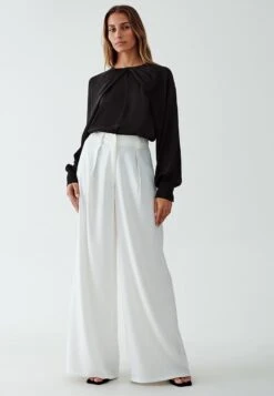 Mary - Blusa - Black 9 Mary - Blusa - Black -Tienda De Moda Femenina d29f7b97d25a457ea28efa2d5cf4cfd9