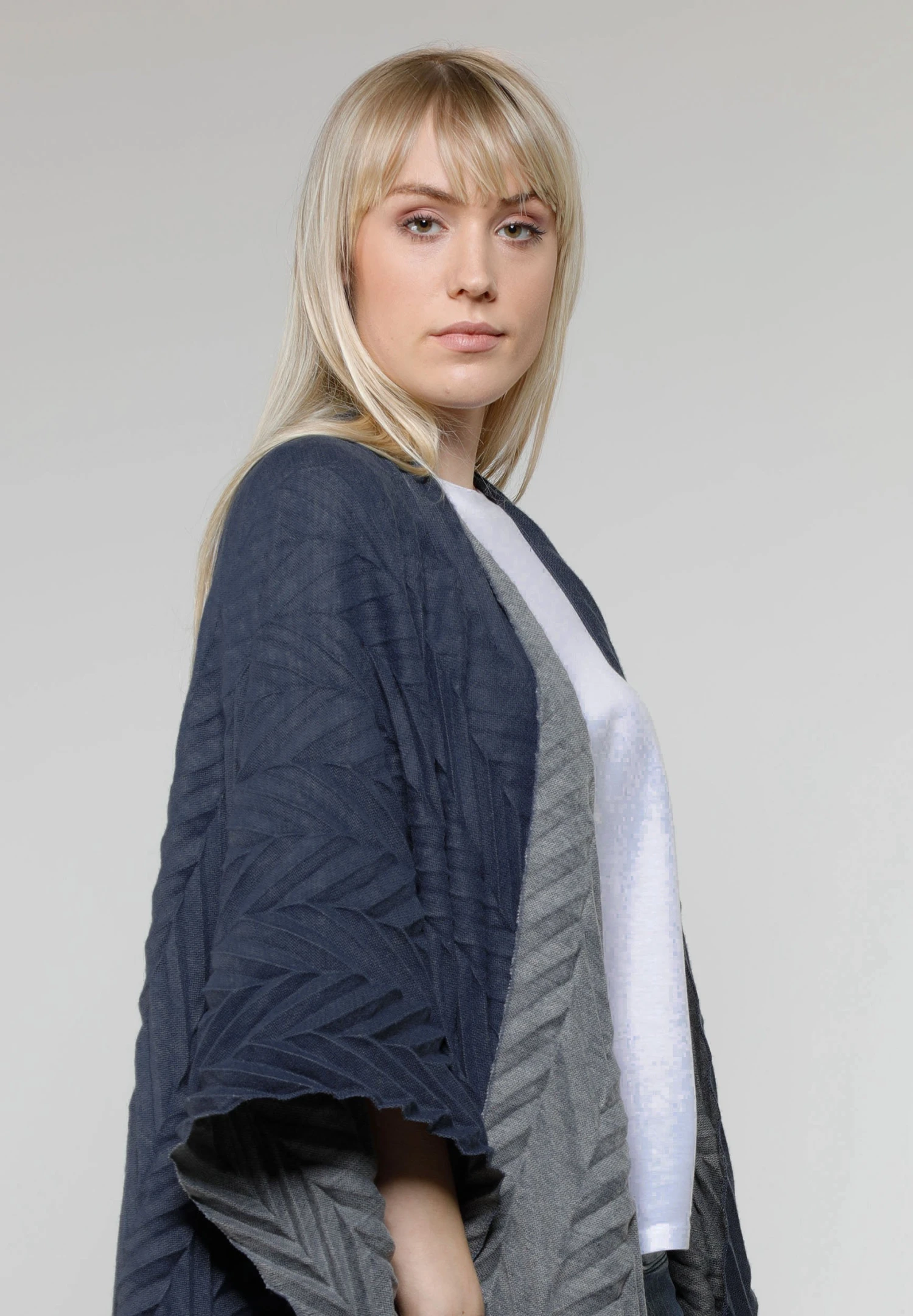 FRAAS Plissee Poncho - Bufanda - Denim 4 FRAAS Plissee Poncho - Bufanda - Denim - Imagen 2