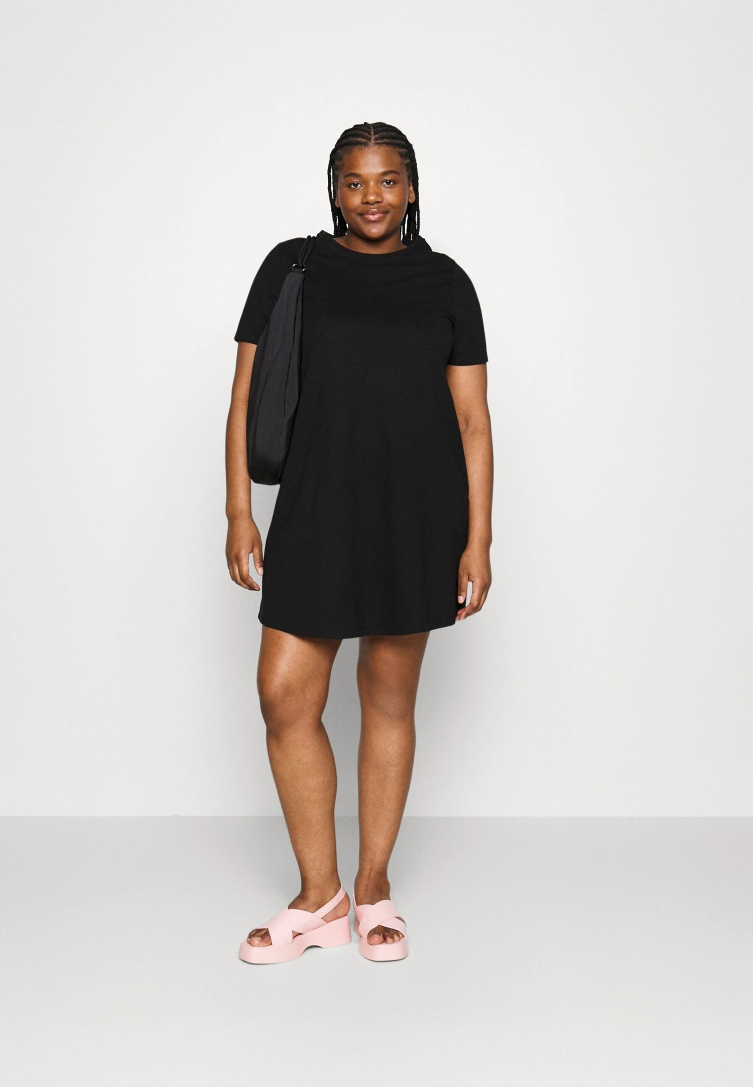 ONLY CARMAKOMA Carcaia New Pocket Dress - Vestido Ligero - Black 4 ONLY CARMAKOMA Carcaia New Pocket Dress - Vestido Ligero - Black - Imagen 2