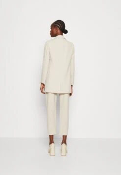 AllSaints Aleida Tri - Blazer - Pale Taupe 10 AllSaints Aleida Tri - Blazer - Pale Taupe -Tienda De Moda Femenina d5f48d9942d746db9a6e2eede0f46f44