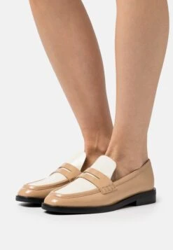 3.1 Phillip Lim Alexa Penny Loafer - Mocasines - Chai