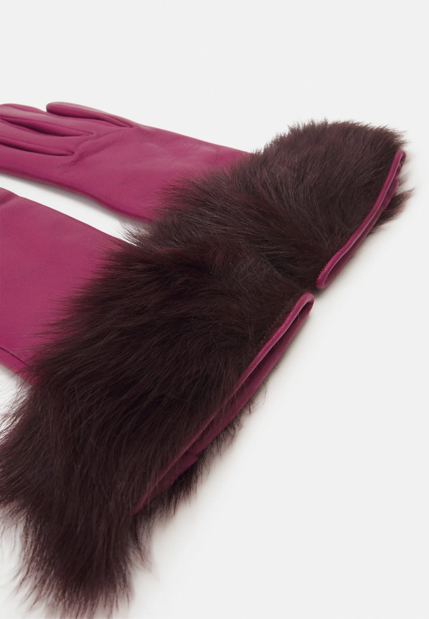 Gloves With Shearling Toscana Fur - Guantes - Wine/Burgundy 5 Gloves With Shearling Toscana Fur - Guantes - Wine/Burgundy - Imagen 3