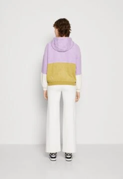 Billabong Set The Tone - Chaqueta Fina - Multi 10 Billabong Set The Tone - Chaqueta Fina - Multi -Tienda De Moda Femenina d90d6ff5a8aa467c867c9a8d40c1f0d1