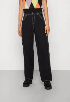 Rikki Straight Legged Pants - Vaqueros Rectos - Black