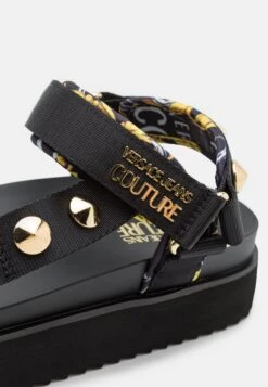 Sandalias Con Plataforma - Black/Gold -Tienda De Moda Femenina dc7ff7e6b0684b1fb02fce90e7955b3b